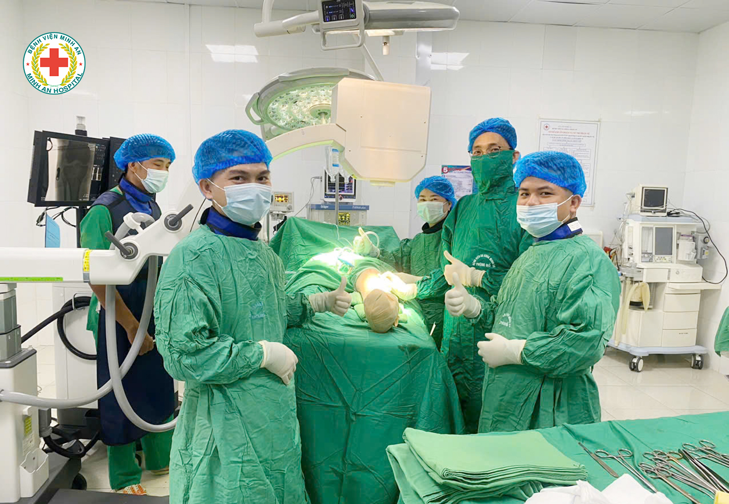  MỘT TRƯỜNG HỢP CHẤN THƯƠNG PHỐI HỢP PHỨC TẠP ĐƯỢC XỬ TRÍ KỊP THỜI VÀ HIỆU QUẢ