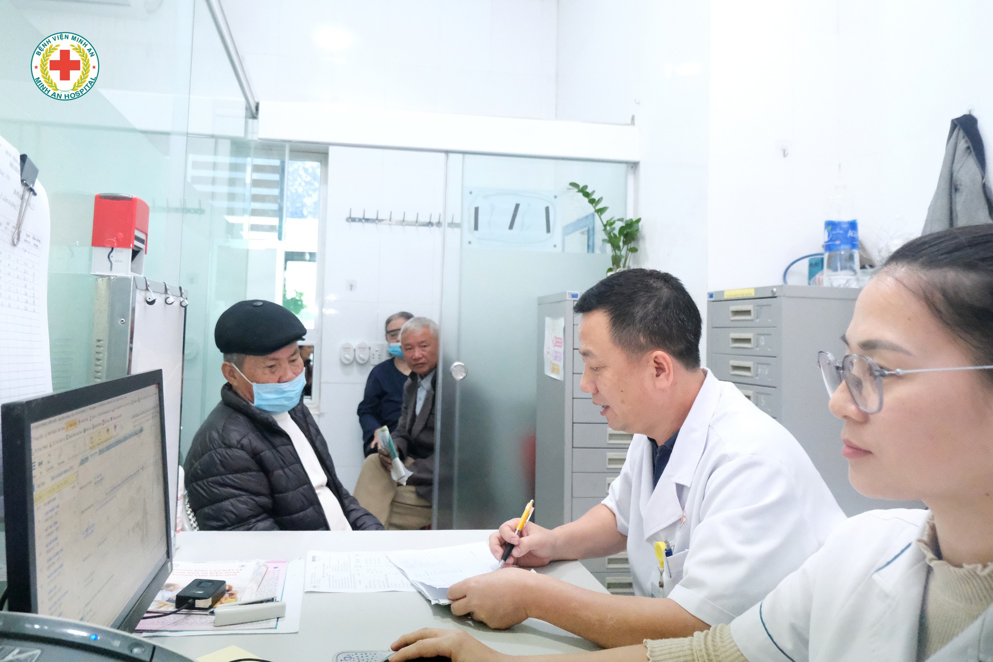 MỘT NGÀY Ở PHÒNG KHÁM NỘI TIẾT (ĐÁI THÁO ĐƯỜNG)