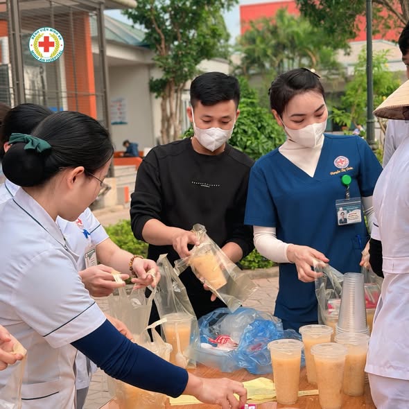 Yêu thương được gieo từ những việc làm giản dị