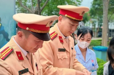 🌱 LAN TỎA YÊU THƯƠNG – ẤM ÁP NGÀY CẬN TẾT 🌱