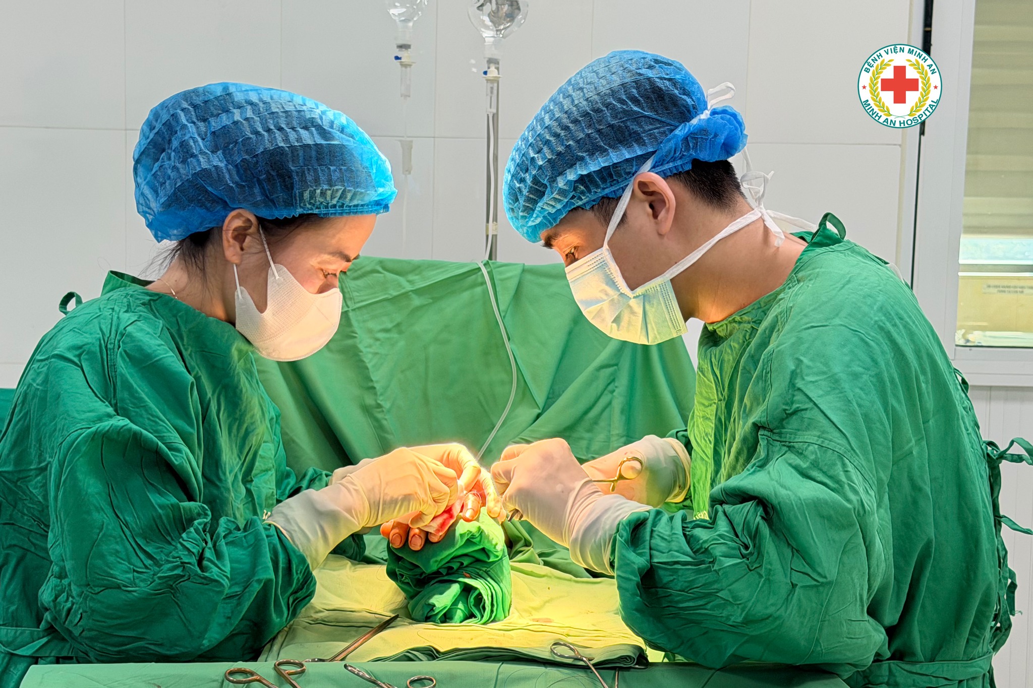 ❓ LÀM NGÀNH Y – CÓ THẬT SỰ “DỄ” KHÔNG?