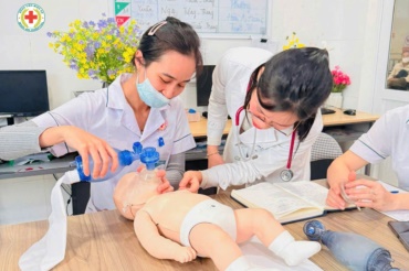 🌱 CẬP NHẬT KIẾN THỨC – ĐÀO TẠO TẠI CHỖ VỀ HỒI SỨC TRẺ SƠ SINH (NLS) 🌱