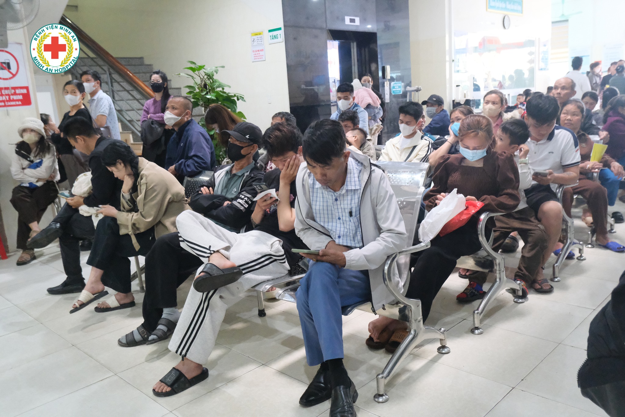 🏥 HƠN 650 LƯỢT KHÁM TRONG MỘT BUỔI SÁNG – NỖ LỰC VÌ SỨC KHỎE CỘNG ĐỒNG