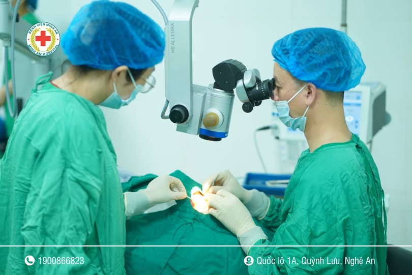 ĐỤC THỦY TINH THỂ – ĐỪNG ĐỂ THỊ LỰC MỜ DẦN THEO TUỔI TÁC