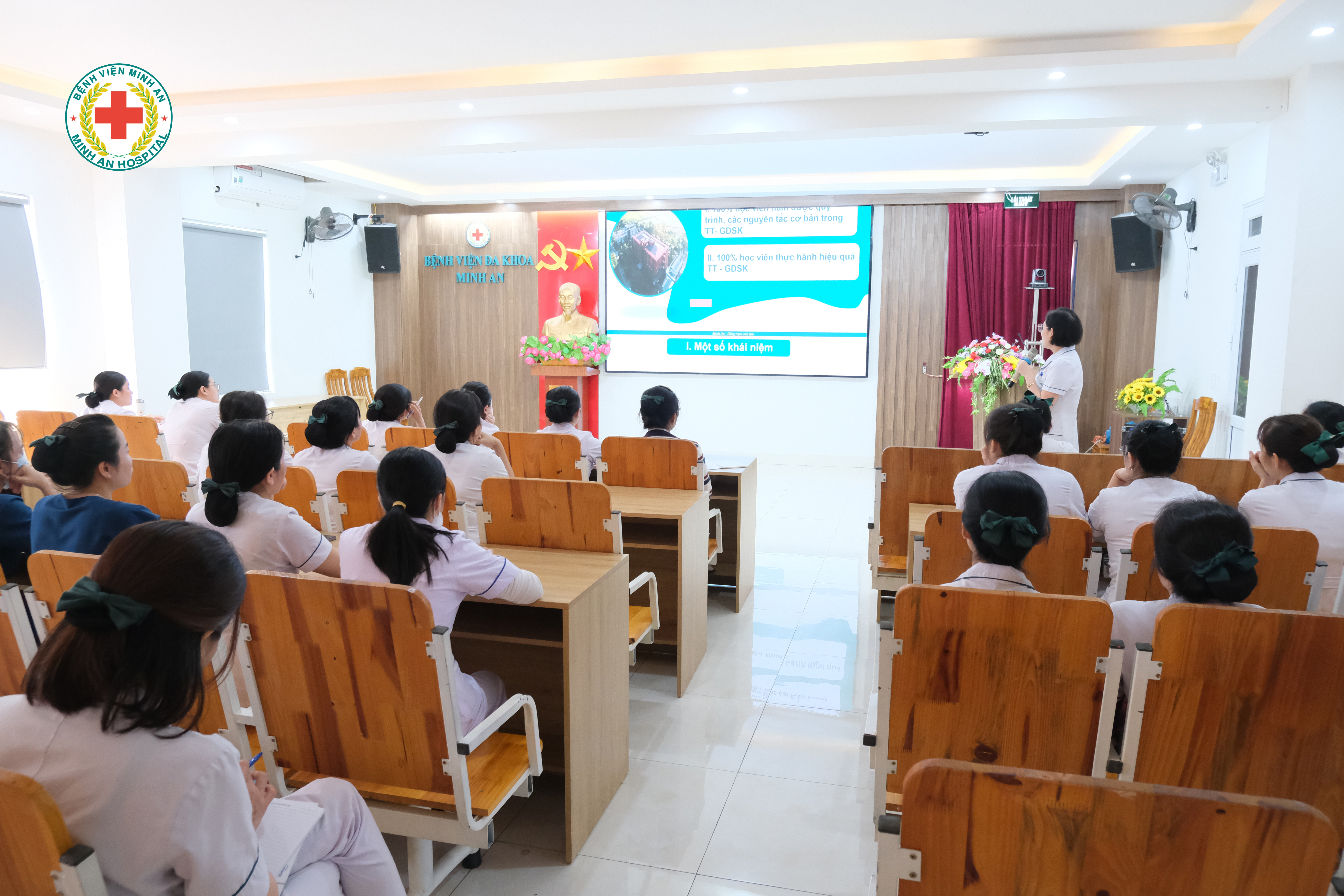 🎯 KHỞI ĐỘNG KỲ THI ĐÁNH GIÁ NĂNG LỰC CHUYÊN MÔN 2026 - NÂNG CHUẨN NĂNG LỰC, CHUẨN HÓA CHẤT LƯỢNG CHĂM SÓC NGƯỜI BỆNH