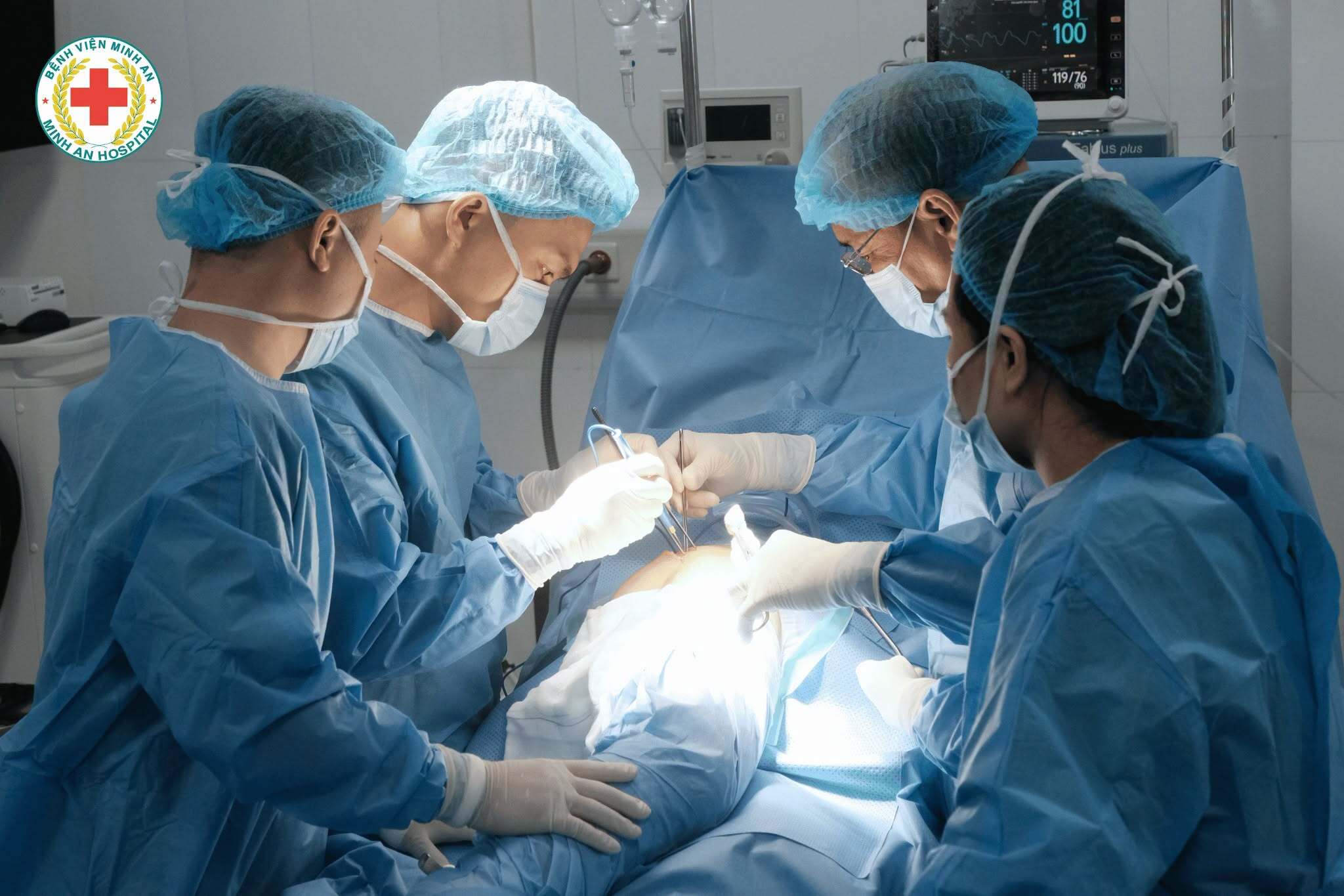 Phẫu thuật thay khớp háng bán phần cho bệnh nhân 76 tuổi gãy cổ xương đùi tại BVĐK Minh An